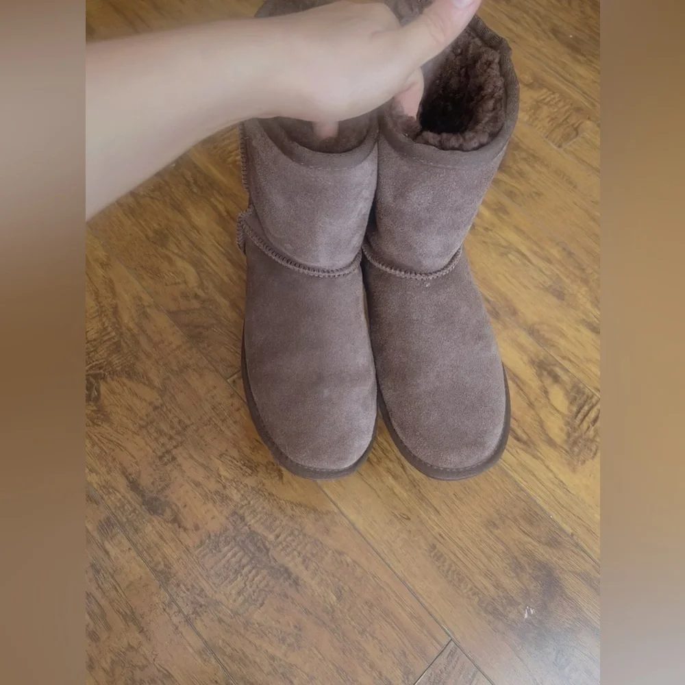 Beach Feet Women Australian Suede‎ Sheepskin Winter Snow Boots Size 9 Chocolate